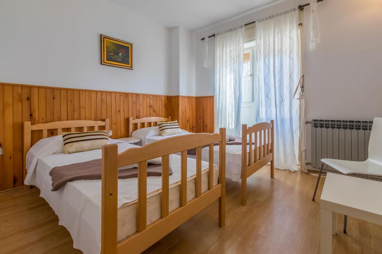 Apartment Roni تْسْغيكفانِتْسا المظهر الخارجي الصورة